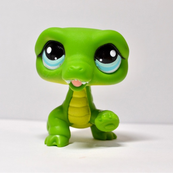 Littlest Pet Shop Toys Littlest Pet Shop 987 Special Edition Green